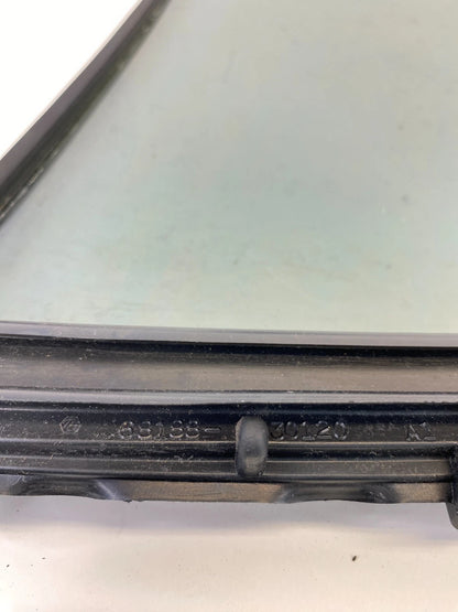 98-05 LEXUS GS300 RIGHT PASSENGER SIDE REAR DOOR VENT GLASS WINDOW 68188-30120