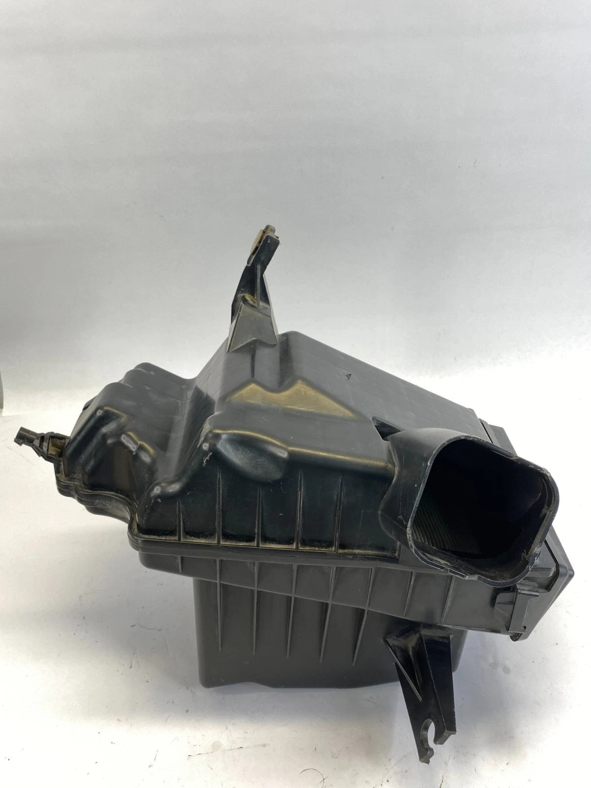 2011-2015 NISSAN ROGUE 2.5L AIR INTAKE CLEANER BOX FILTER ASSEMBLY 226807S000