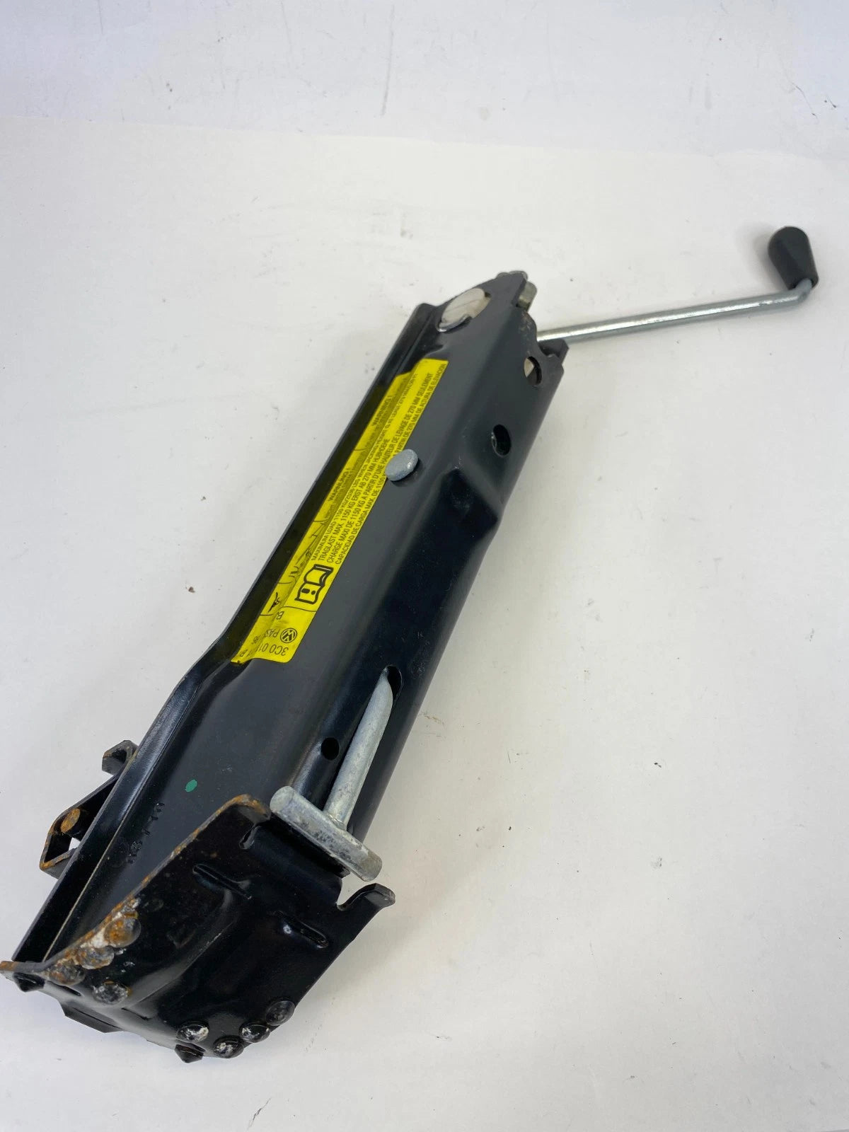 2009-2017 VOLKSWAGEN CC EMERGENCY SPARE TIRE JACK TOOL KIT 3C0-011-031-B OEM