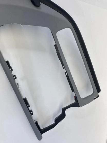 2017-2019 TOYOTA COROLLA CENTER DASH RADIO BEZEL TRIM COVER W/ VENT 55403-02500