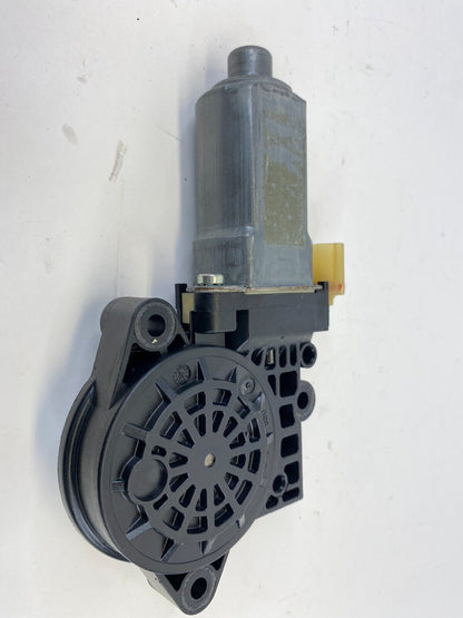 2005-2009 Hyundai Tucson Front Right Side Door Power Window Motor 3130034192 OEM