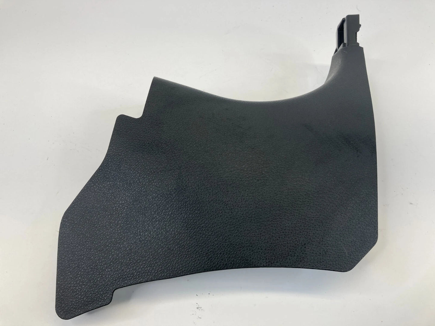 2016-2020 HONDA CIVIC FRONT RIGHT DASH LOWER KICK PANEL TRIM 83111-TBA OEM