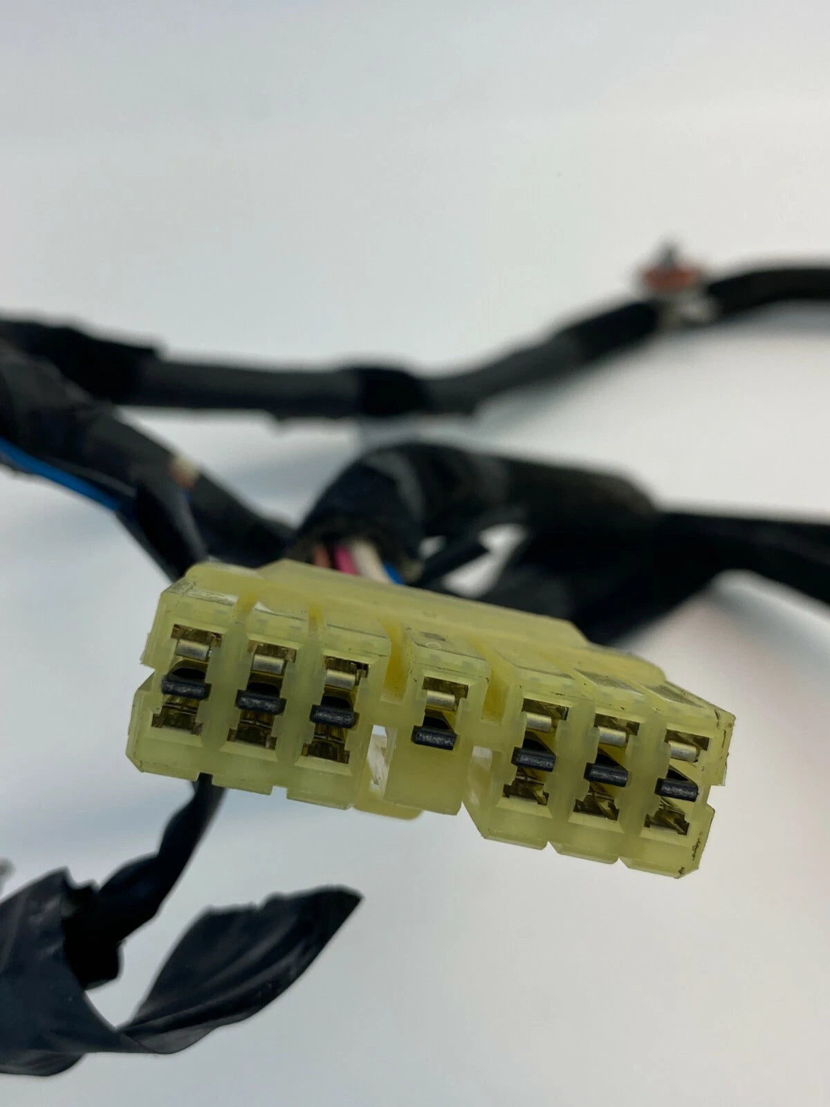 2004-2006 KIA AMANTI REAR RIGHT SIDE DOOR PANEL WIRE WIRING HARNESS 91660-3F011