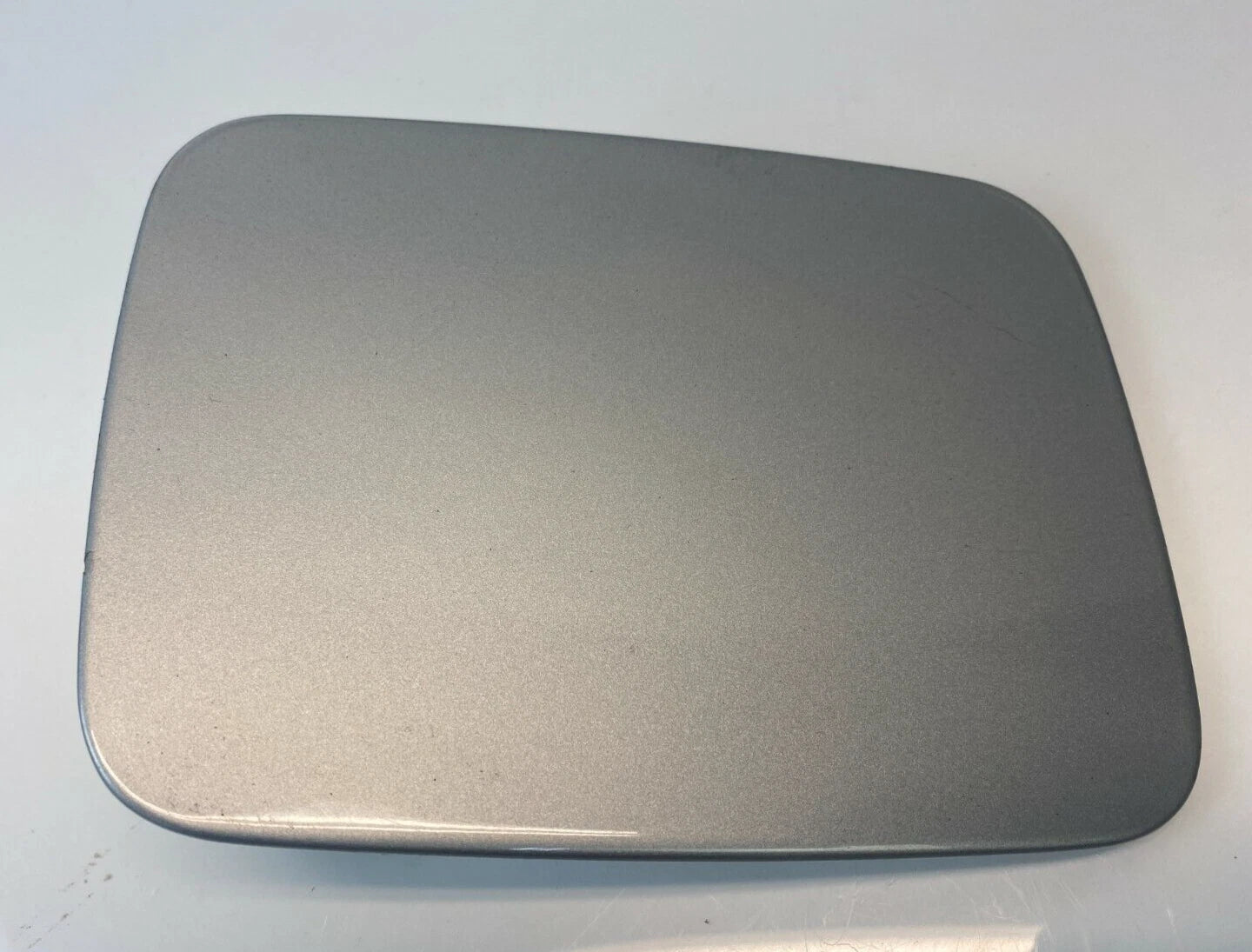 2003 2004 2005 2006 2007 CADILLAC CTS FUEL FILLER DOOR LID GAS TANK COVER OEM