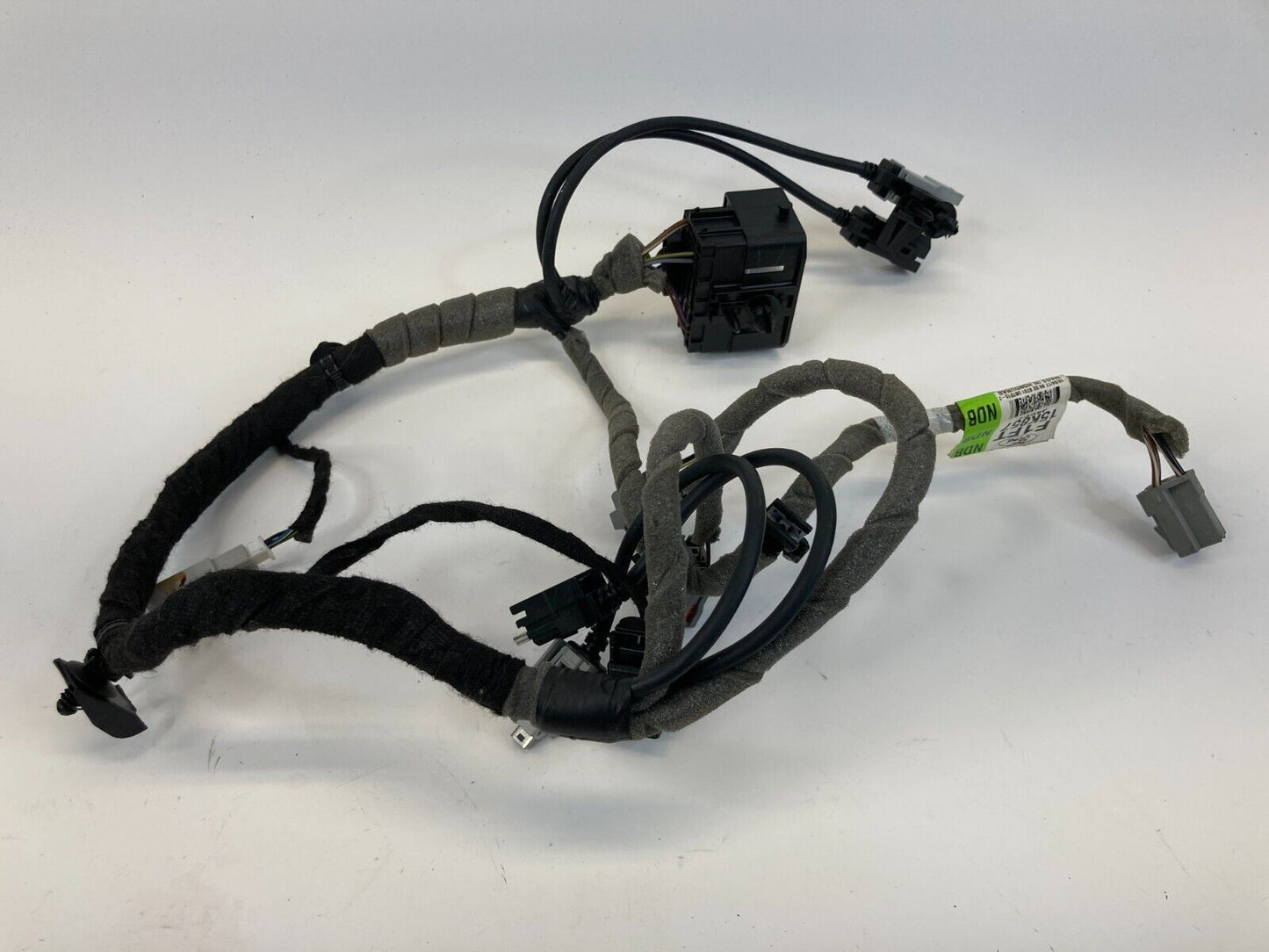 2017 Ford Focus Sedan Front Center Console Wire Harness Wiring F1FT-15K857