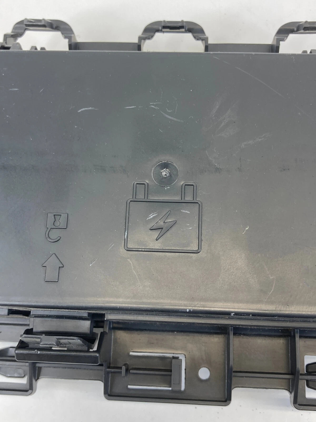 2007 2008 PONTIAC G6 2.4L INTERIOR TRUNK FUSE RELAY BOX COMPARTMENT 15291747 OEM