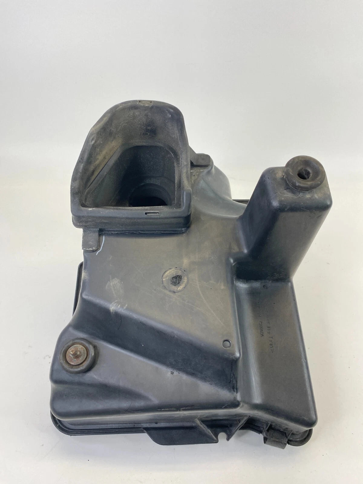 2001-2007 CHRYSLER TOWN & COUNTRY 3.3L AIR INTAKE CLEANER BOX HOUSING 04861356AC