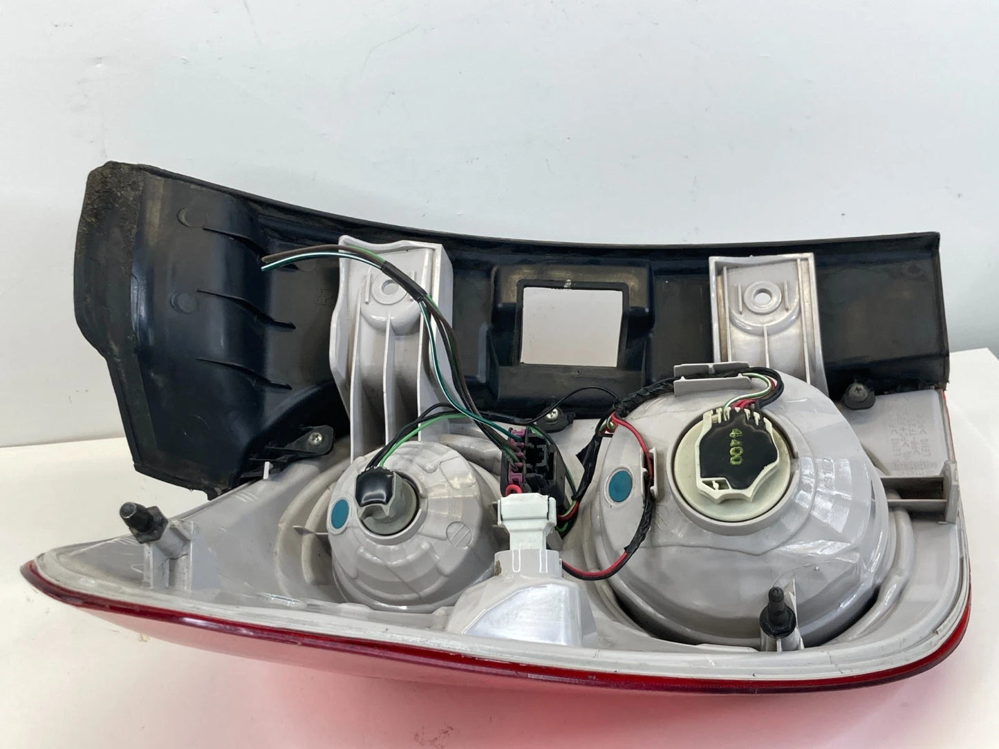 2010-2015 CHEVROLET EQUINOX RIGHT PASSENGER SIDE TAIL LIGHT TAILLIGHT LAMP OEM