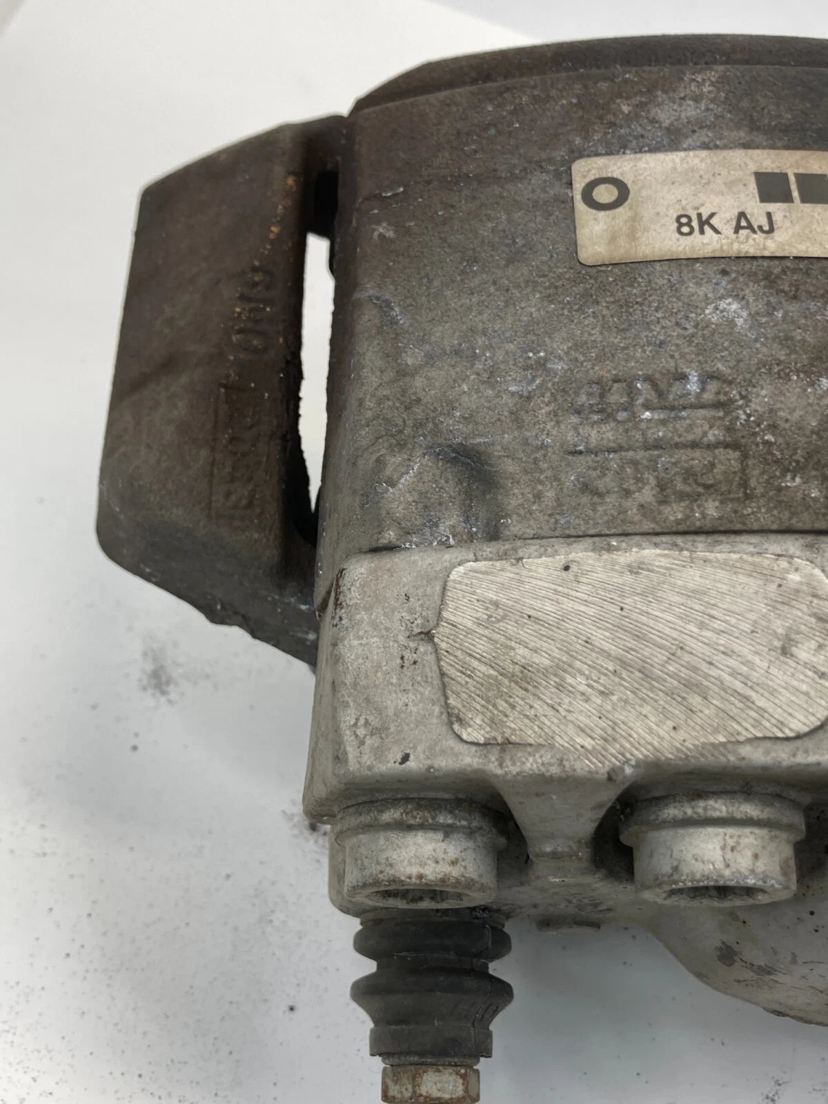 09-16 AUDI A4 A4 QUATTRO 2.0L FRONT LEFT DRIVER SIDE BRAKE CALIPER 8K0105AJ OEM