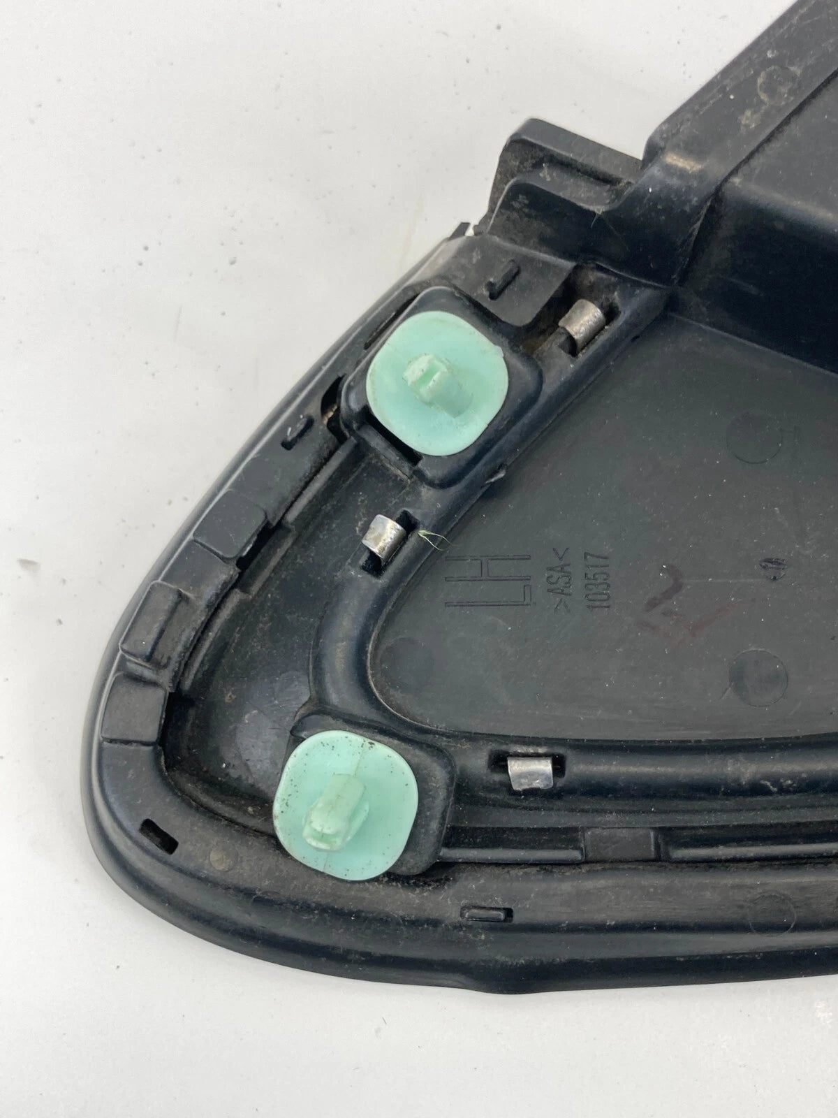 2008-2012 BUICK ENCLAVE FRONT LEFT SIDE EXTERIOR PILLAR CORNER COVER MOLDING OEM