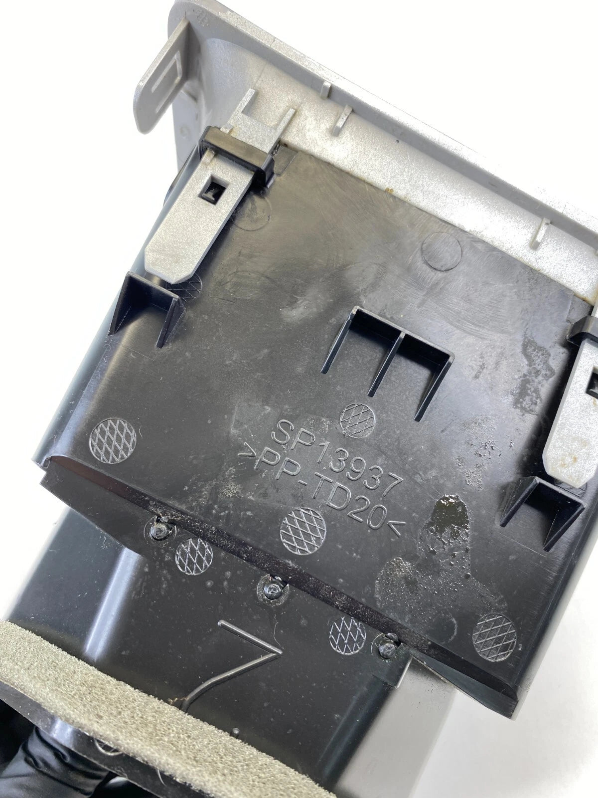 2010-2017 CHEVROLET EQUINOX LEFT DRIVER SIDE DASH AC AIR VENT OUTLT 20862307 OEM