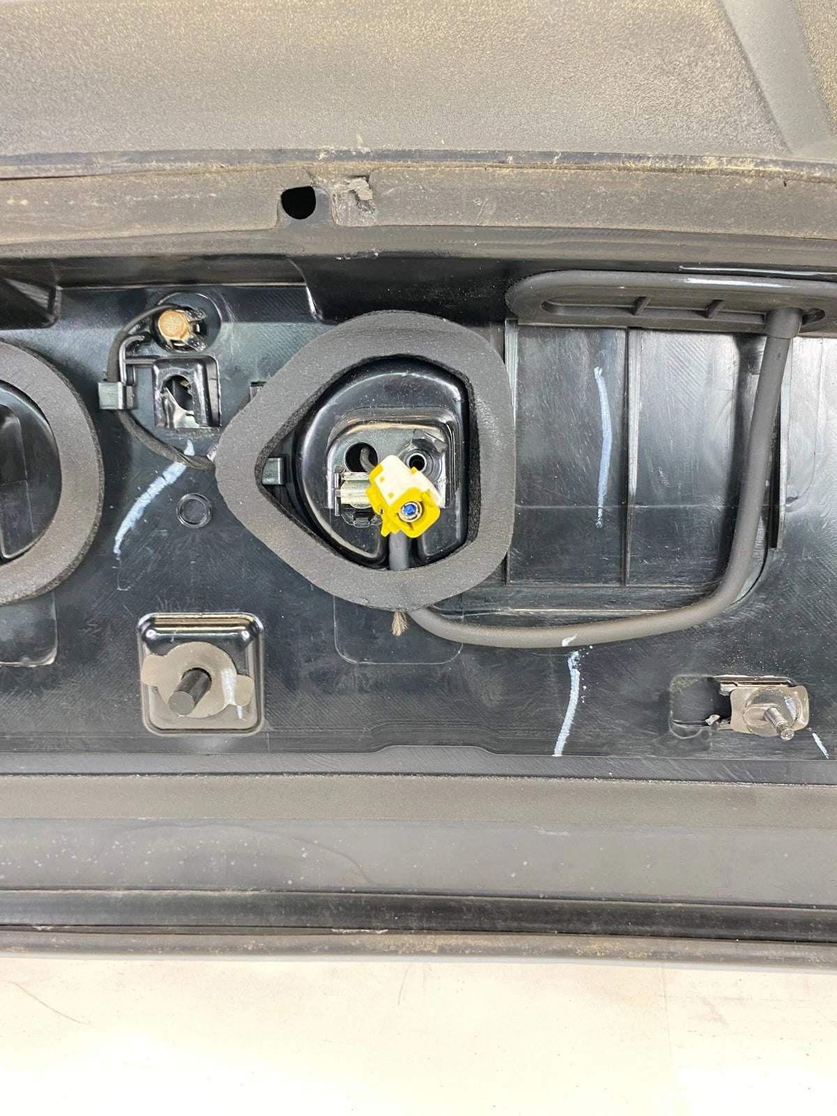 07-12 FORD EDGE REAR TRUNK SPOILER WING W/3RD BRAKE LIGHT 8T43-7841602 OEM