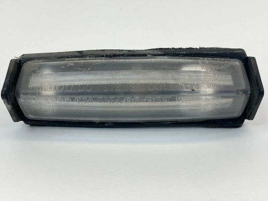 2002-2011 TOYOTA CAMRY SDN REAR TRUNK LID LICENSE PLATE LIGHT LAMP LENS E130553