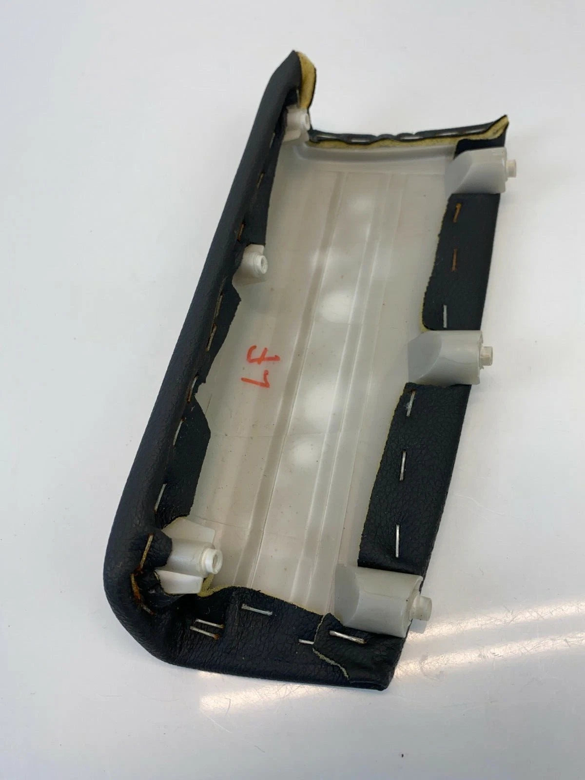 2015 2016 CHEVROLET CRUZE FRONT LEFT DRIVER SIDE INNER DOOR PANEL ARMREST COVER