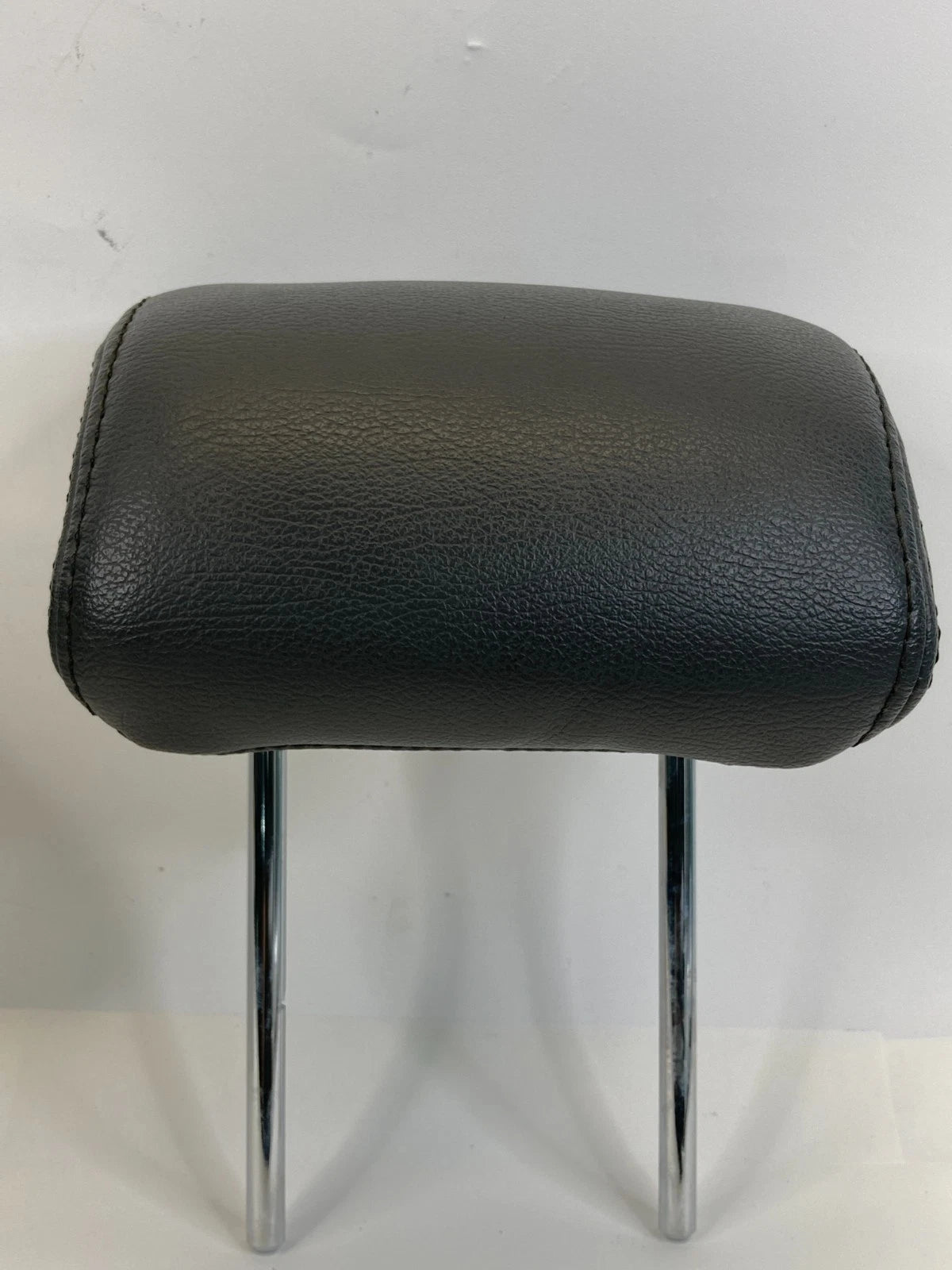 04-09 TOYOTA PRIUS REAR LEFT RIGHT & MIDDLE SEAT HEADREST SET DARK GRAY LEATHER