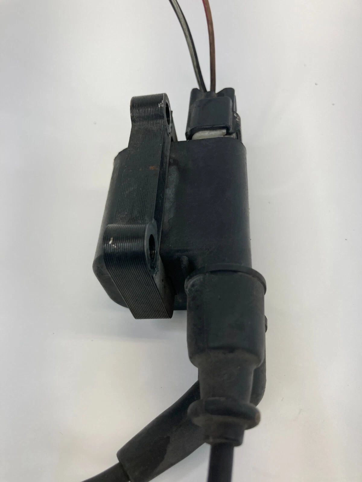 97-04 MITSUBISHI MONTERO SPORT 97-02 MONTERO 3.0L IGNITION COIL ASSEMBLY