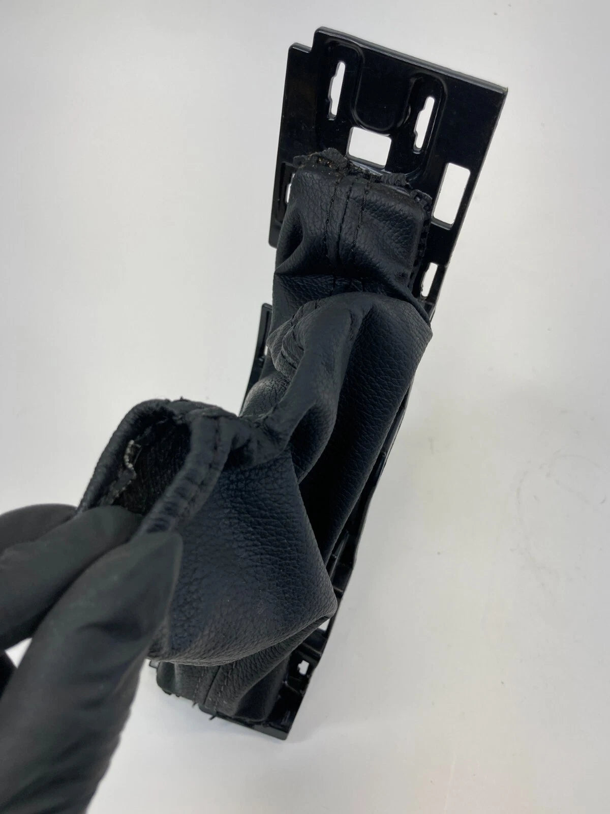2016-2018 FORD FOCUS CENTER PARKING BRAKE HANDLE BOOT COVER F1EB-A061B84-A OEM