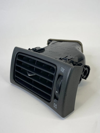 2002 2003 LEXUS ES300 DASH RIGHT A/C AIR VENT GRILLE OUTER OUTLET 55670-33120