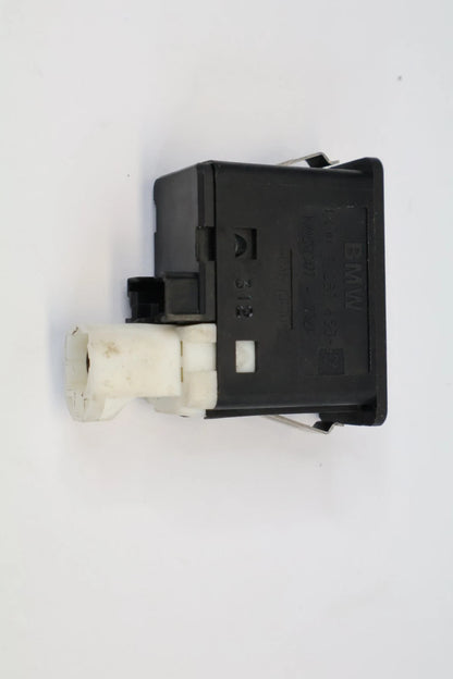2011-2016 BMW 528I 528I 535I USB AUX-IN AUDIO SOCKET PORT PLUG 9237653 OEM