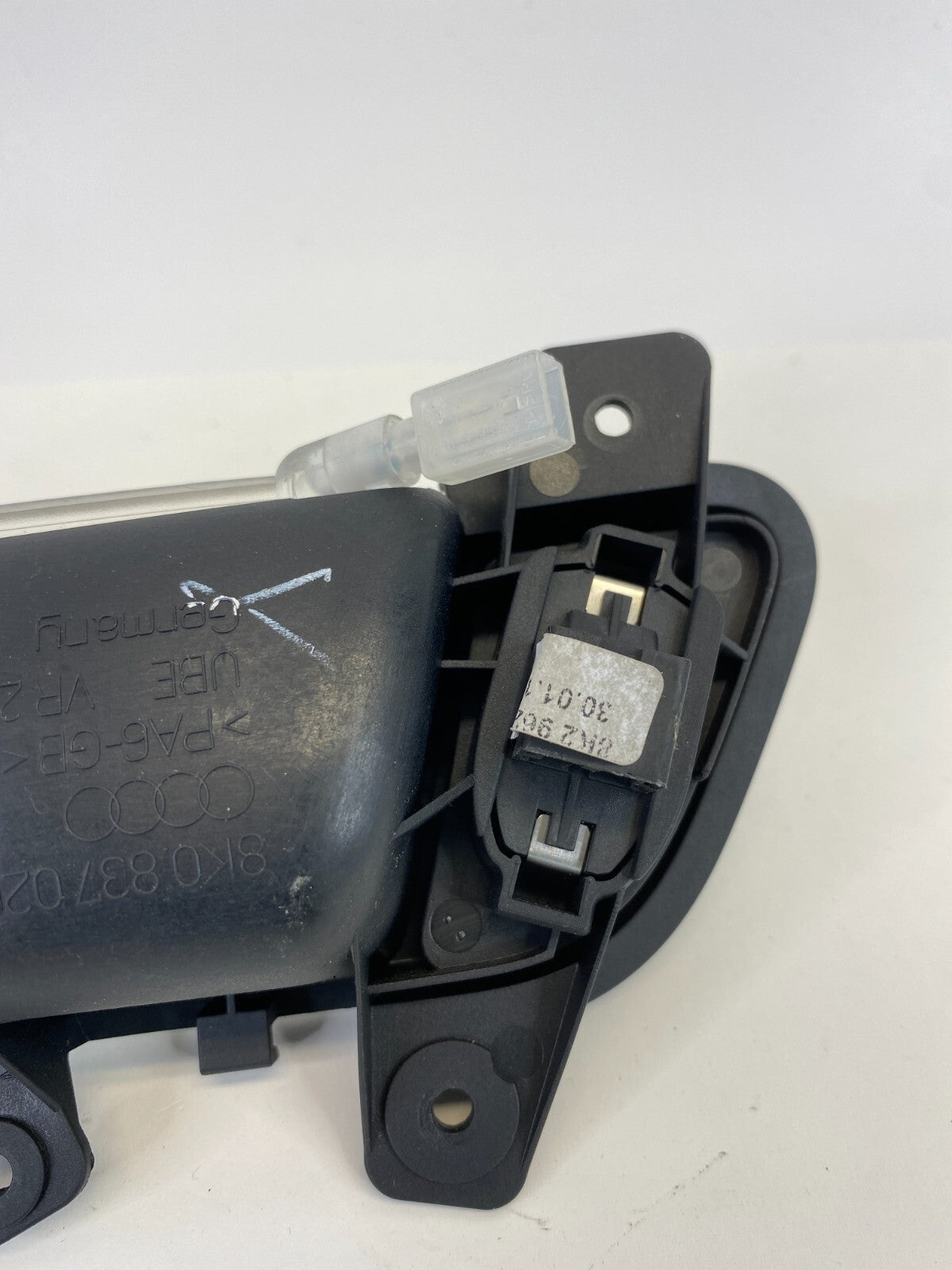 2009-2016 Audi A4 Quattro Front Right Interior Door Handle w/ Lock Switch OEM