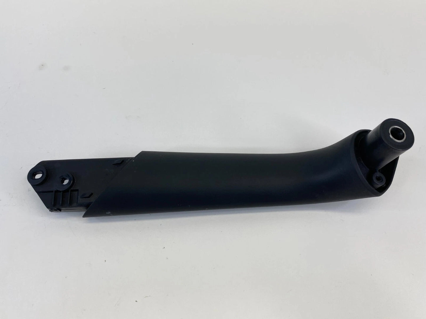 2012-2015 VOLKSWAGEN PASSAT REAR LEFT SIDE DOOR PANEL PULL HANDLE ASSEMBLY OEM