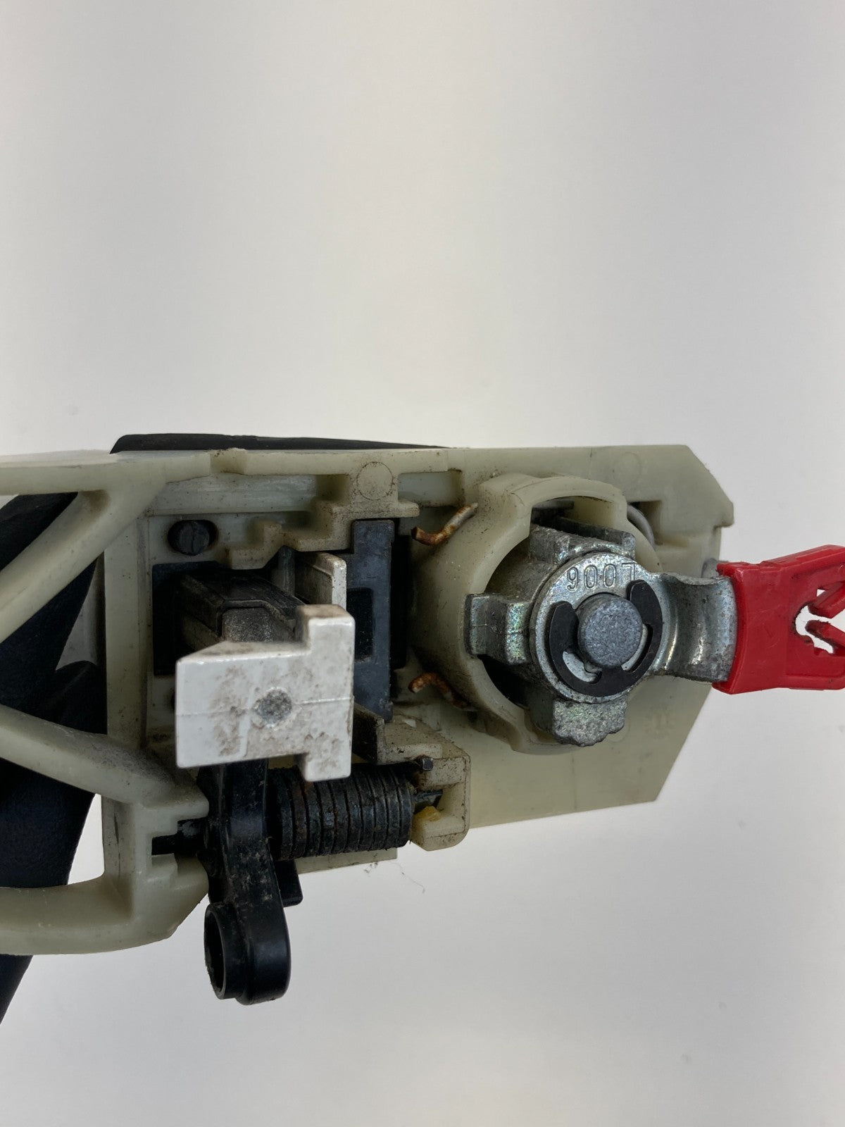 05-10 Pontiac G6 Front Left Side Exterior Door Handle Assembly 8554 White OEM