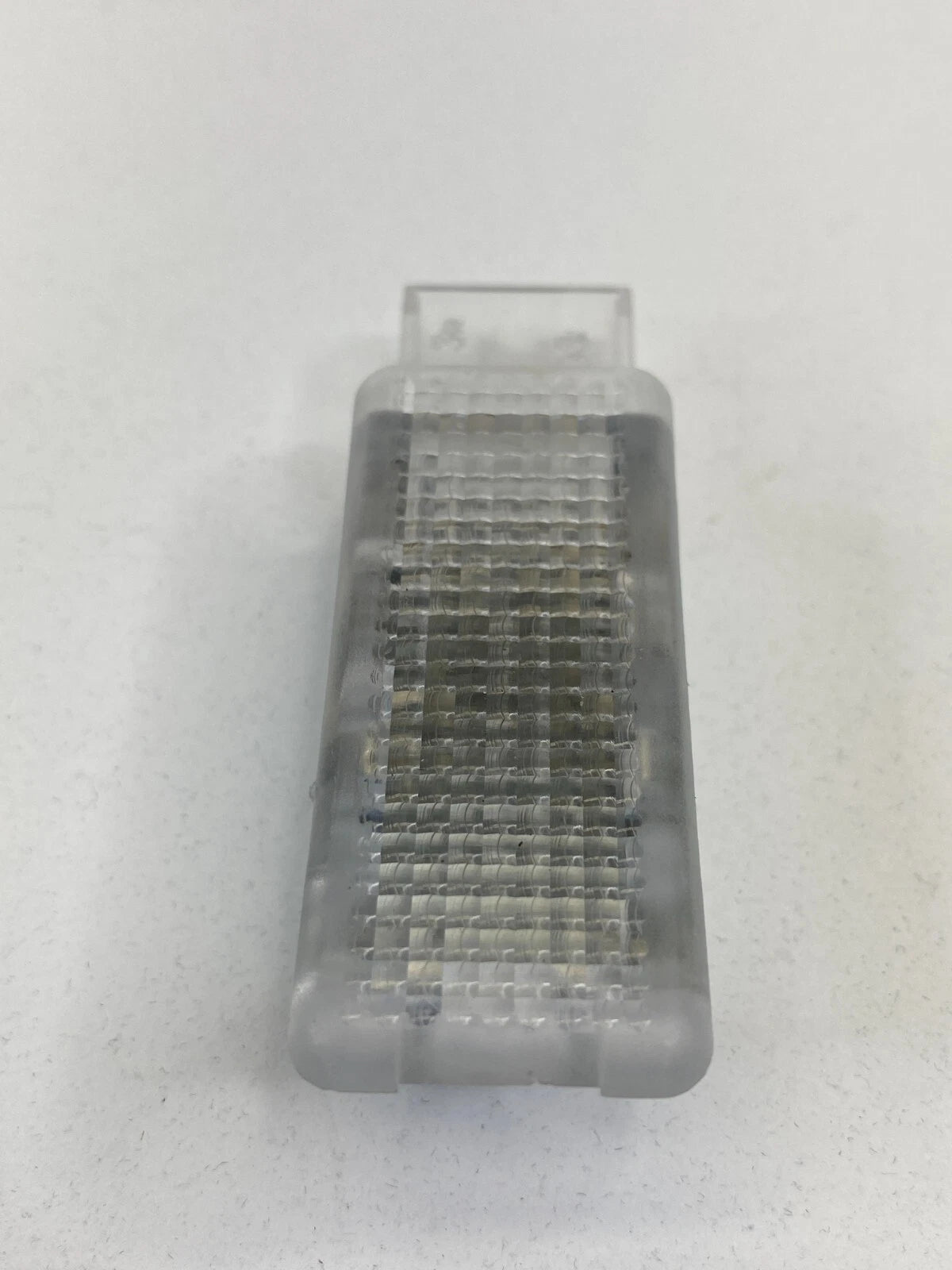 2009-2022 VOLKSWAGEN TIGUAN DASH GLOVE BOX LIGHT COURTESY LAMP ASSEMBLY OEM