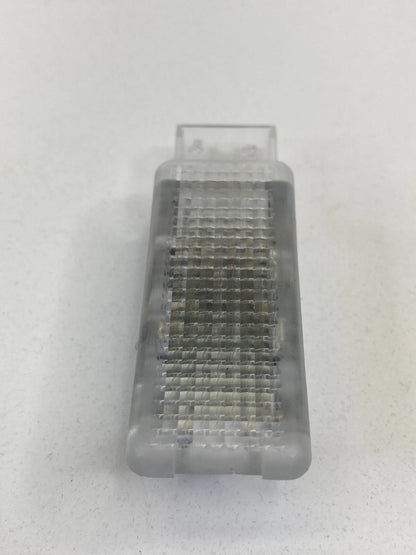 2009-2022 VOLKSWAGEN TIGUAN DASH GLOVE BOX LIGHT COURTESY LAMP ASSEMBLY OEM