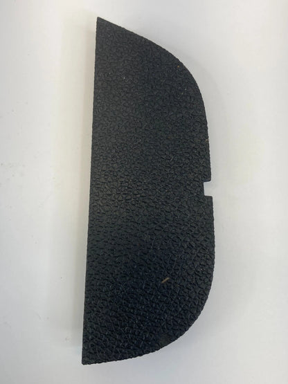 09-12 CHEVROLET TRAVERSE FRONT RIGHT DOOR ARMREST TRIM COVER CAP 15948053 OEM