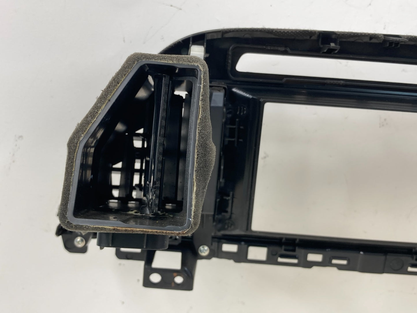 2015 2017 Hyundai Sonata Dash Upper Panel w/ Steering Column Cover & Air Vent