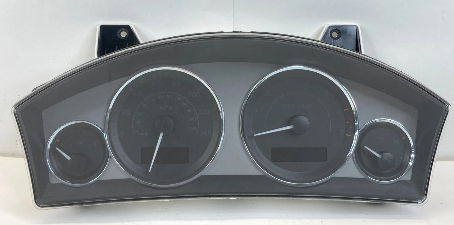 2008 JEEP GRAND CHEROKEE SPEEDOMETER CLUSTER GAUGES 176K MILES 05172417AG OEM