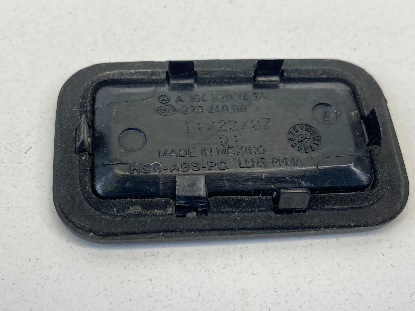 06 07 08 09 10 11 12 MERCEDES-BENZ R350 INNER DOOR WARNING REFLECTOR PANEL COVER