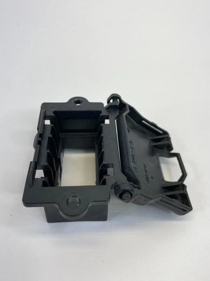 2003-2006 MERCEDES-BENZ E500 DIAGNOSTIC PLUG PORT UNDER COVER 202-540-23-73