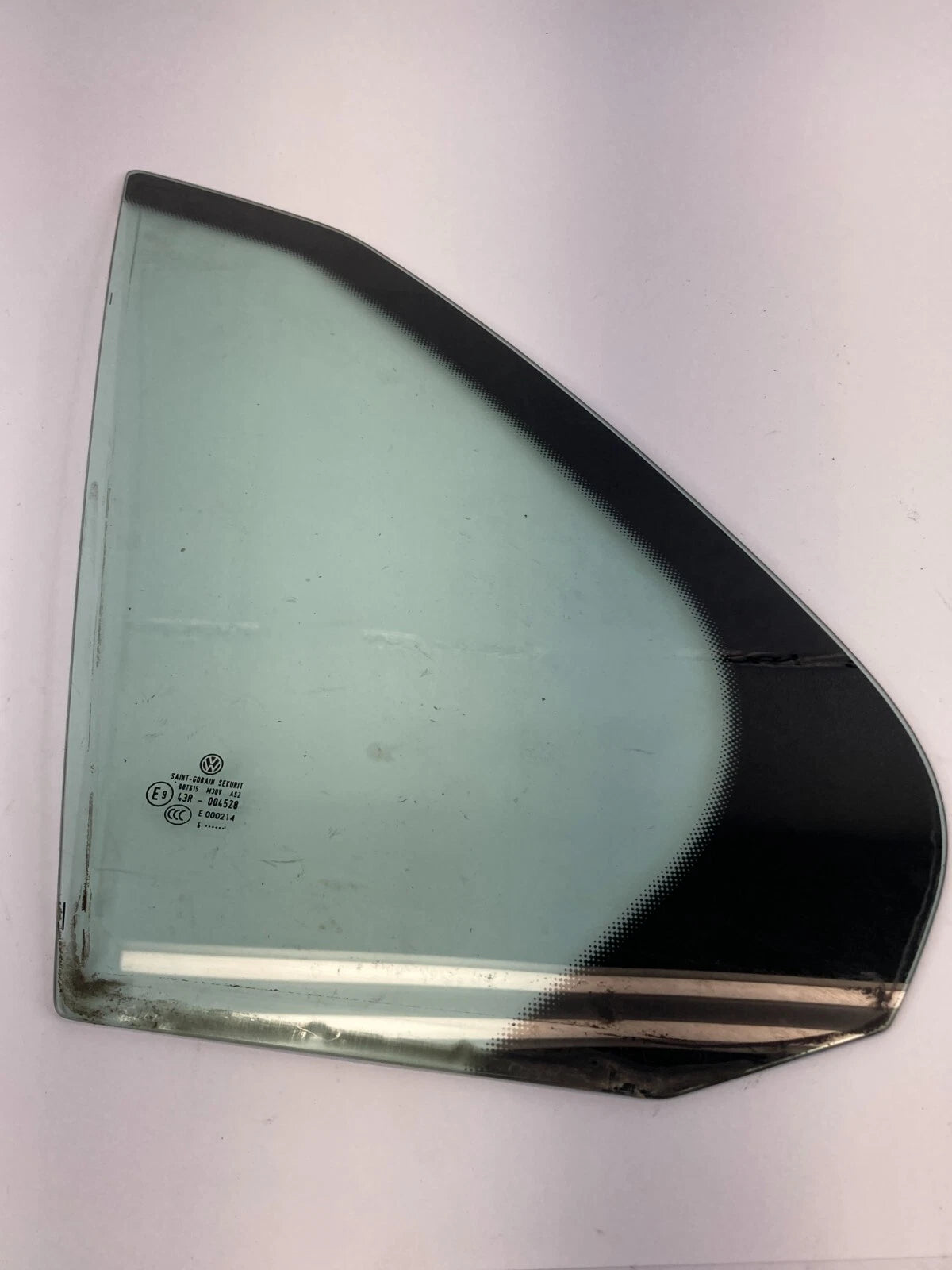 05-10 VOLKSWAGEN JETTA SEDAN REAR LEFT SIDE DOOR QUARTER VENT WINDOW GLASS OEM