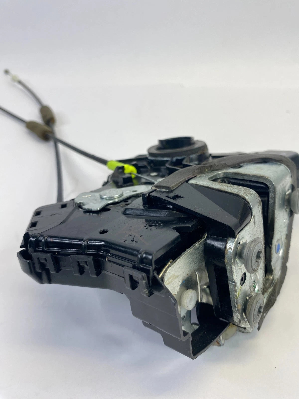 2009-2013 TOYOTA COROLLA FRONT RIGHT PASSENGER DOOR LOCK LATCH ACTUATOR MOTOR