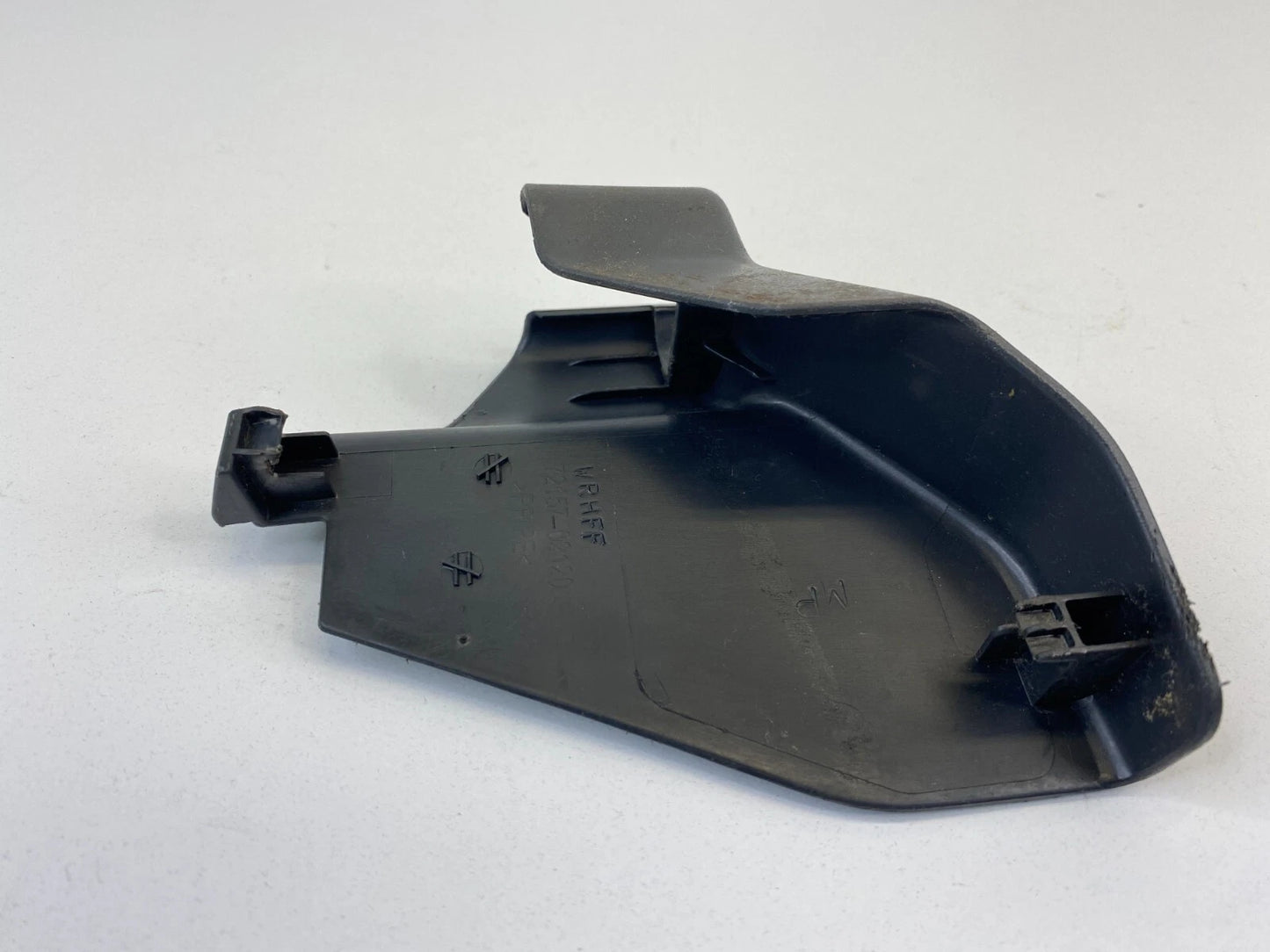 2009-2013 TOYOTA MATRIX RIGHT INNER SEAT TRACK END COVER TRIM CAP 72157-02120