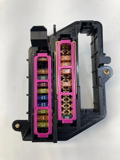 06 07 08 09 10 11 AUDI A6 FRONT JUNCTION RELAY FUSE BOX W/ BRACKET 4F1971845A