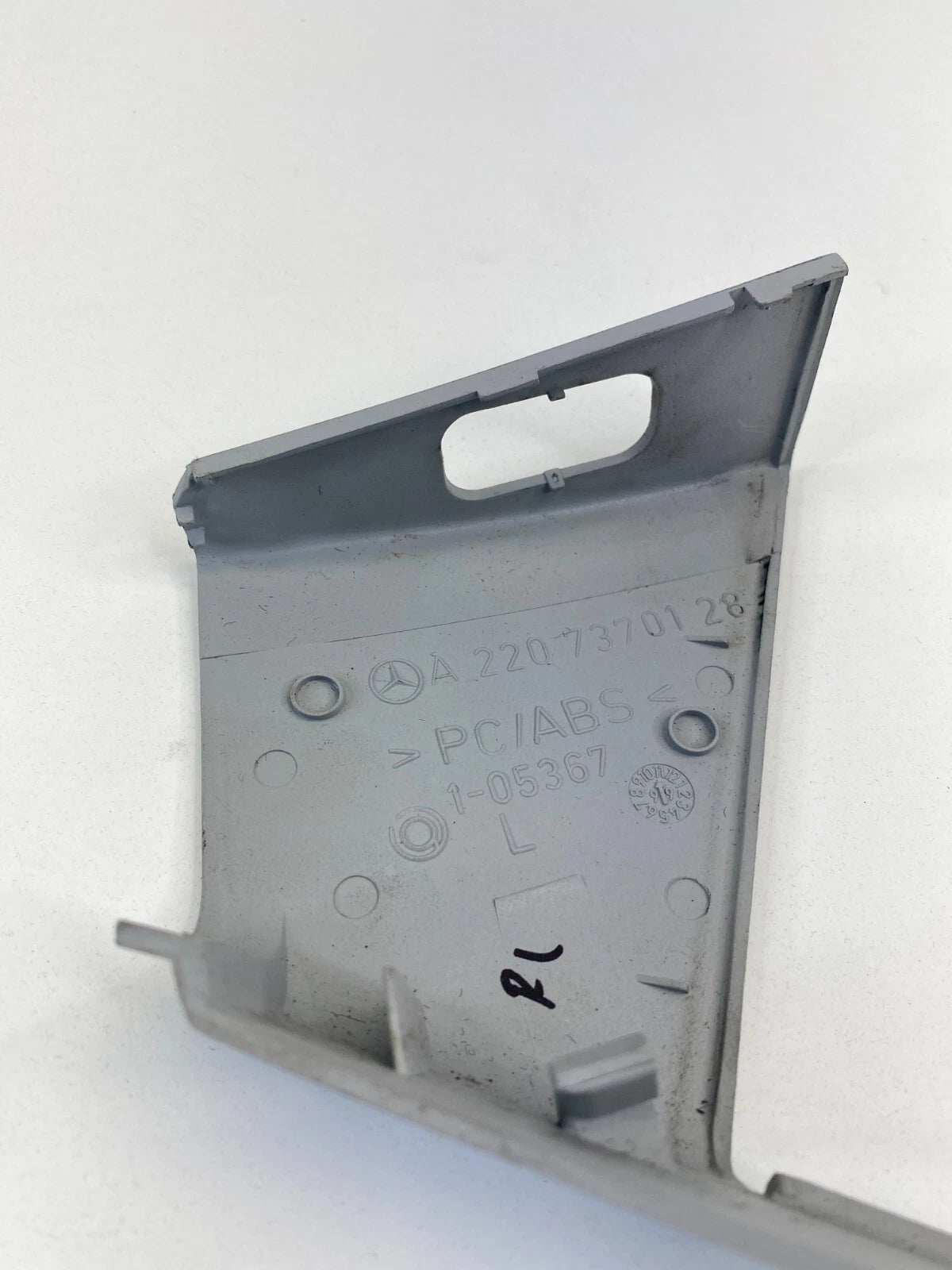 2000-2002 MERCEDES-BENZ S500 REAR LEFT DOOR PANEL COVER OEM FACTORY 2207370128