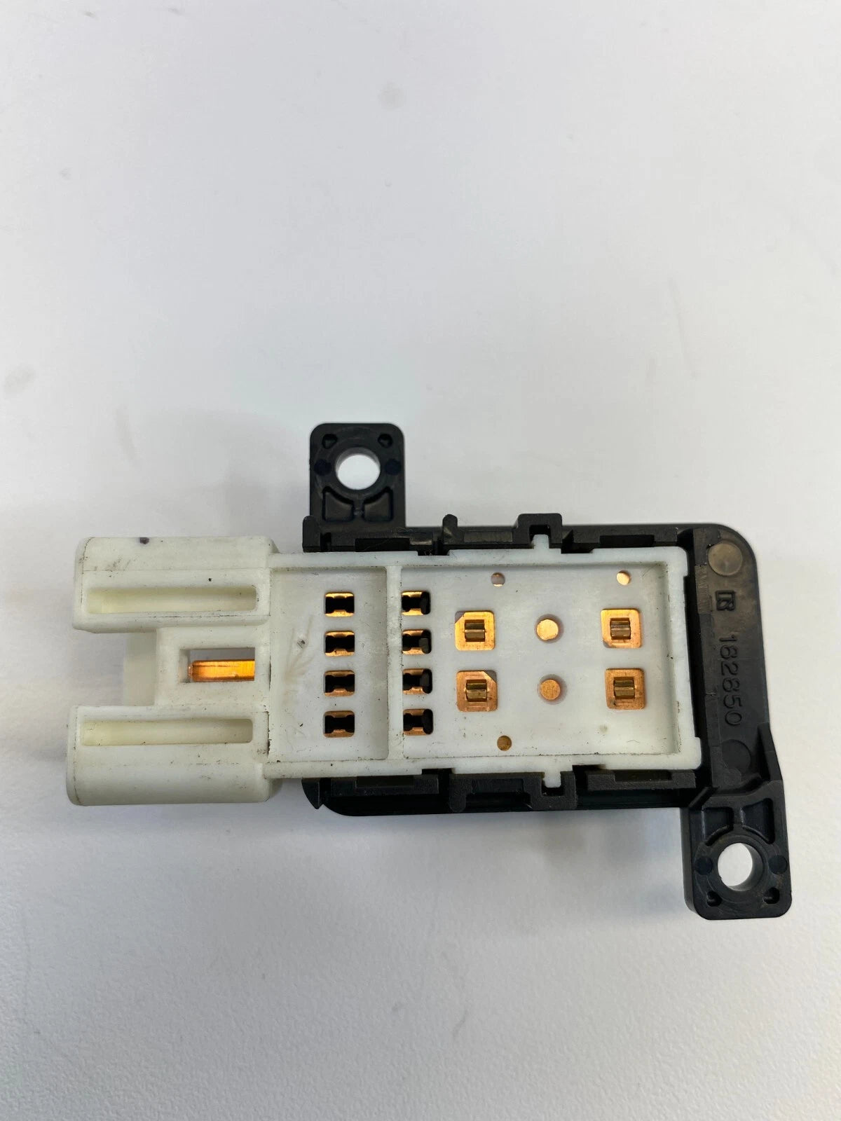 2004 TOYOTA CAMRY FRONT RIGHT PASSENGER SIDE SEAT SWITCH CONTROL TILT OEM