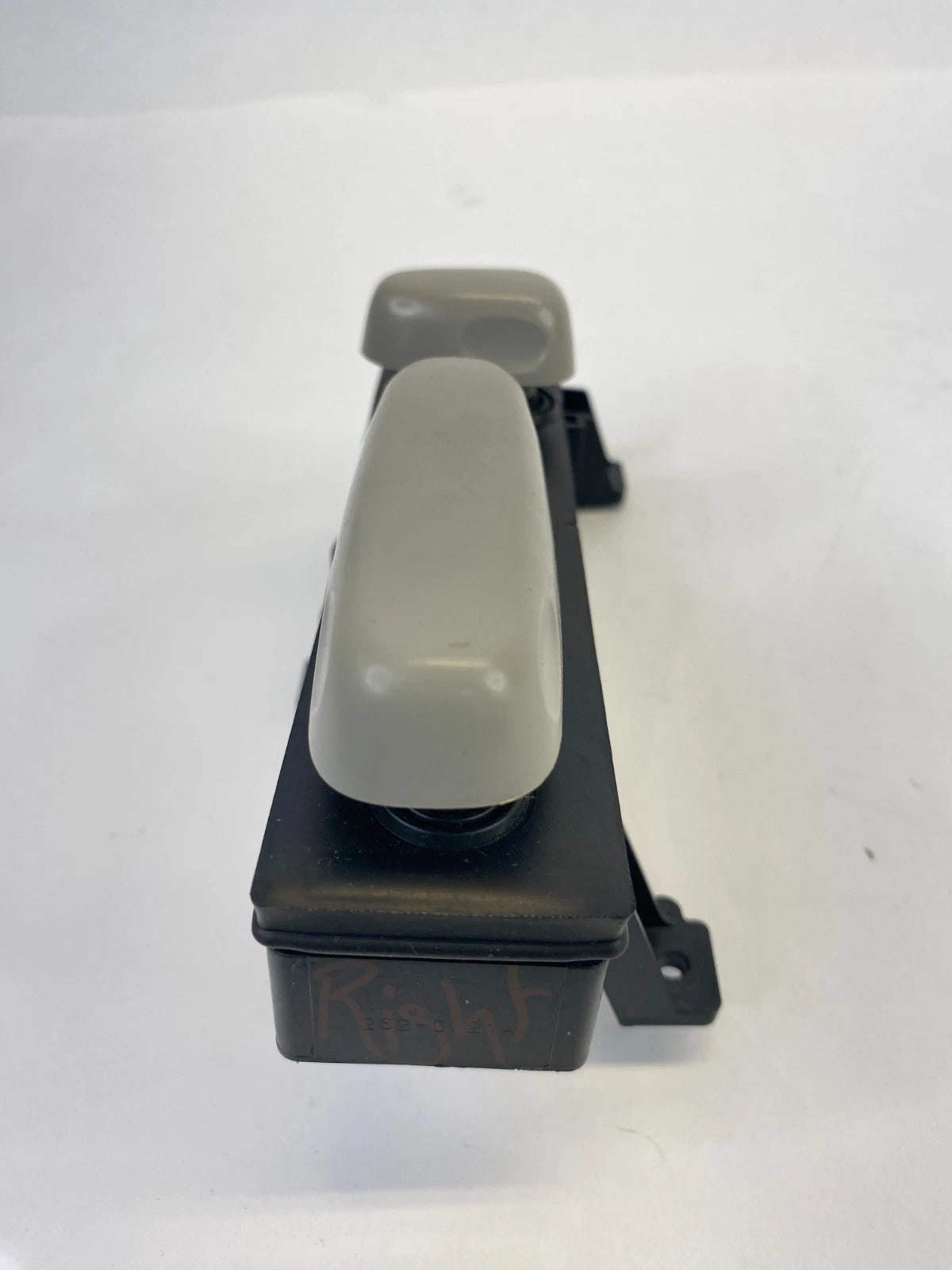 2009-2015 TOYOTA VENZA FRONT RIGHT PASSENGER SIDE SEAT ADJUSTMENT CONTROL SWITCH