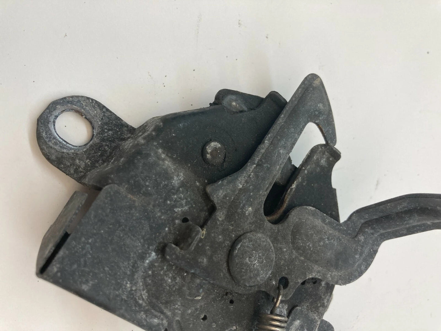 2005 2006 2007 2008 2009 2010 SCION TC HOOD LOCK LATCH RELEASE ACTUATOR ASSEMBLY