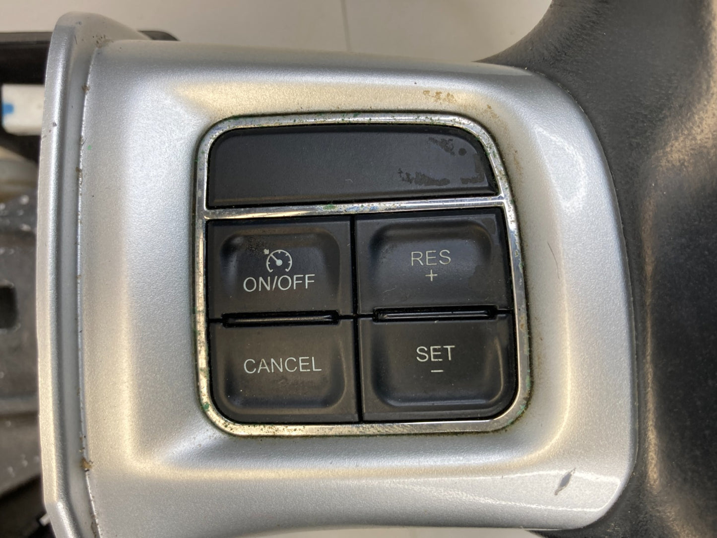 2013-2017 Dodge Journey Steering Wheel Assy W/ Cruise Control 1WC25DX9AD OEM