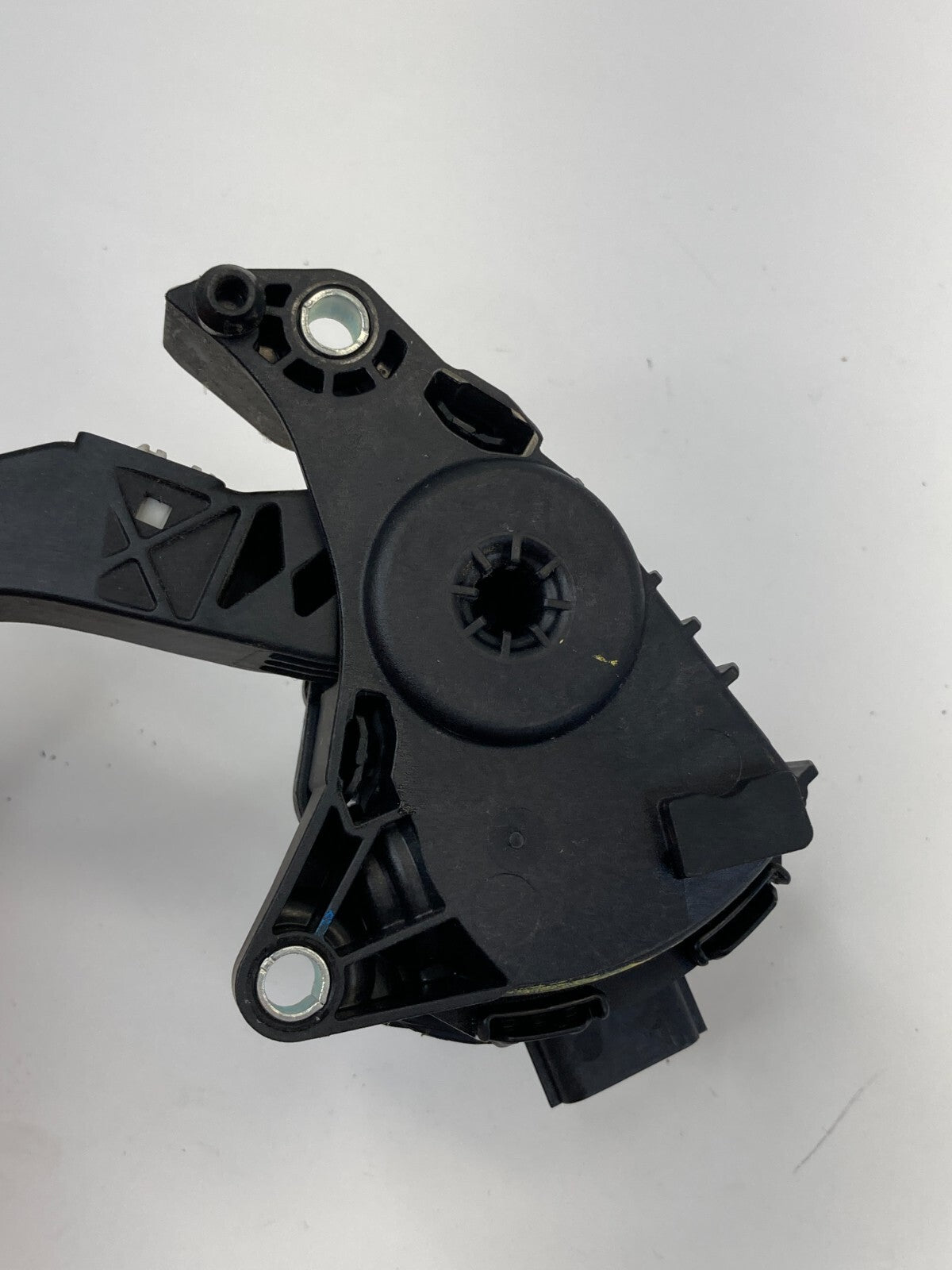 2013-2018 Nissan Altima Gas Accelerator Pedal Travel Sensor 18002-3TA0B OEM