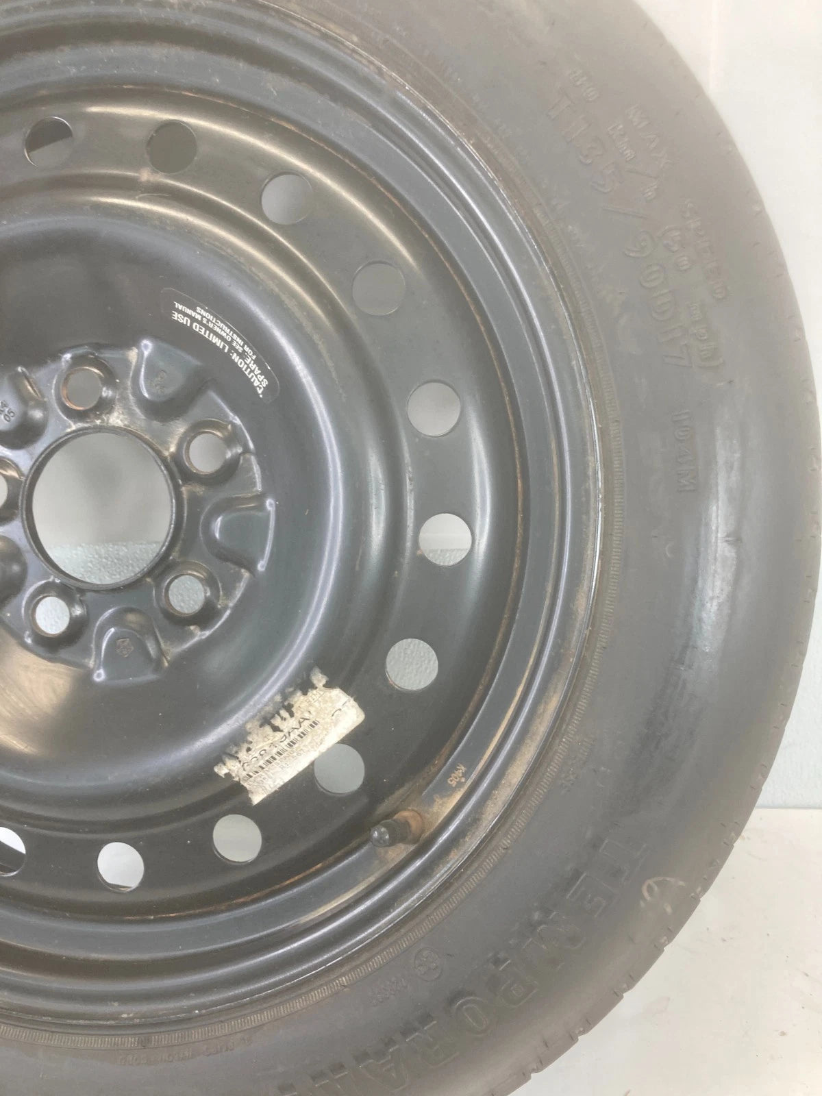 05-09 CHRYSLER 300 CHARGER EMERGENCY COMPACT SPARE TIRE DONUT WHEEL T135/90D17