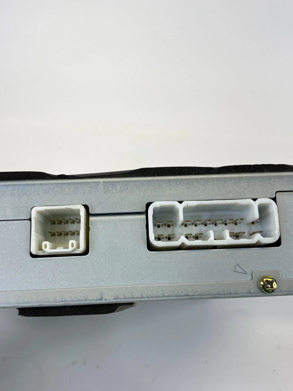 02 03 LEXUS ES300 ES330 RADIO AUDIO EQUIPMENT SOUND AMPLIFIER 86100-33170 OEM