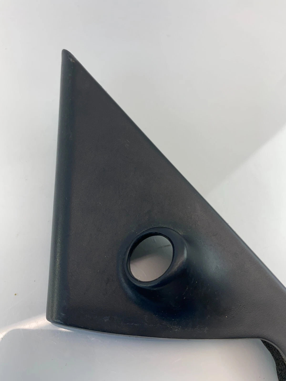 2000 01 02 03 2004 KIA SPECTRA FRONT LEFT DRIVER MIRROR CORNER COVER TRIM PANEL