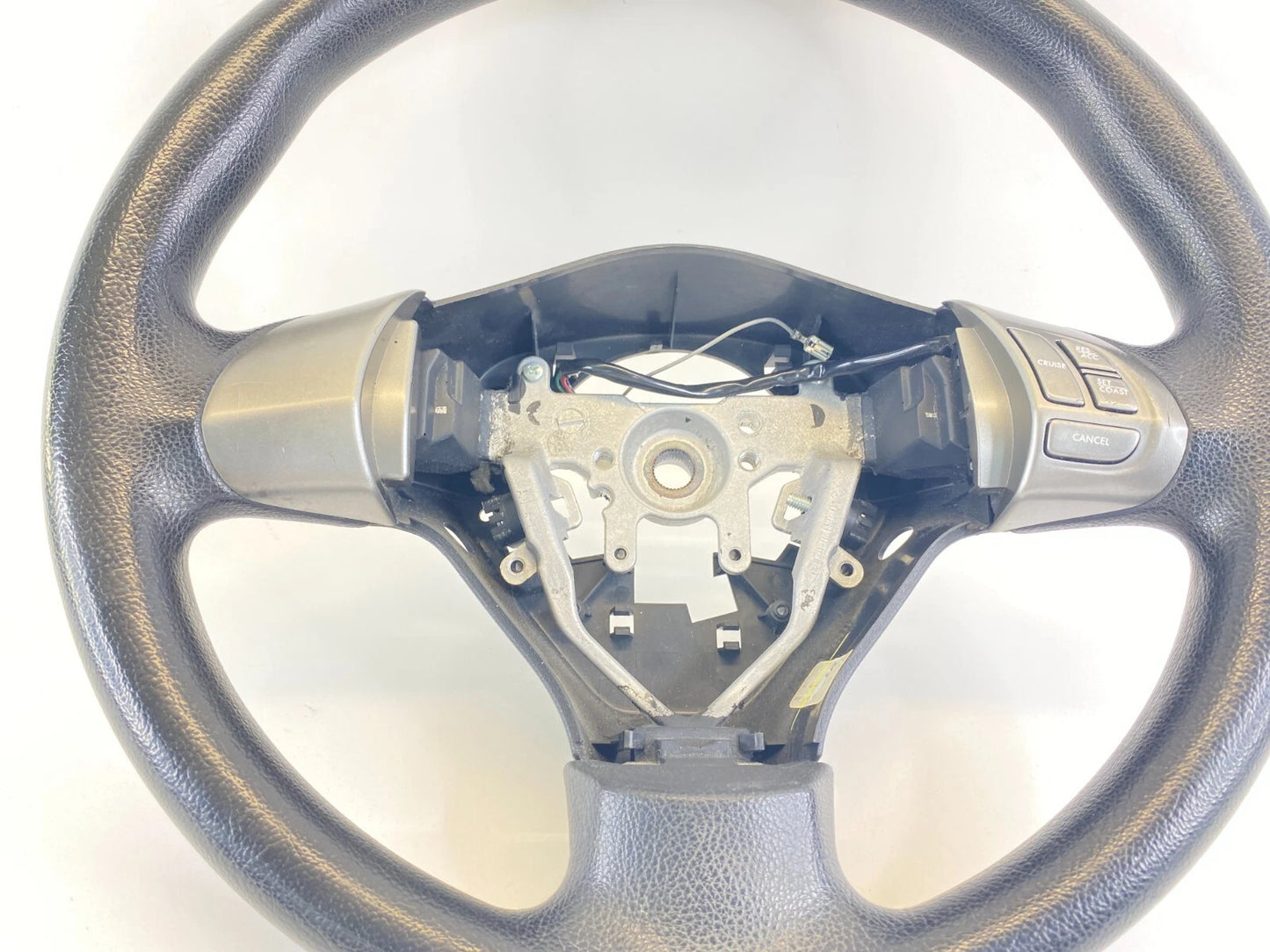 2008 2009 SUBARU LEGACY SE OUTBACK STEERING WHEEL W/ CRUISE CONTROL SWITCH