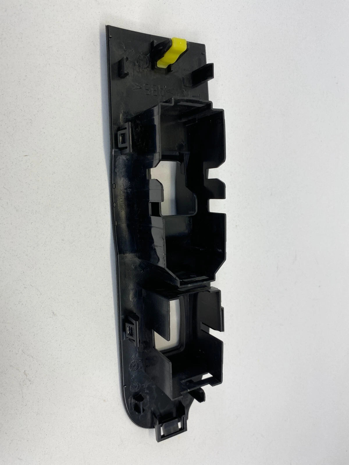 2005 2006 SCION TC FRONT RIGHT WINDOW SWITCH BEZEL TRIM PANEL 74231-21080 OEM