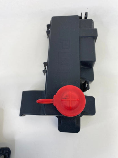 2013-2017 CADILLAC ATS 2.0L L4 BATTERY DISTRIBUTION ENGINE COMPARTMENT FUSE BOX