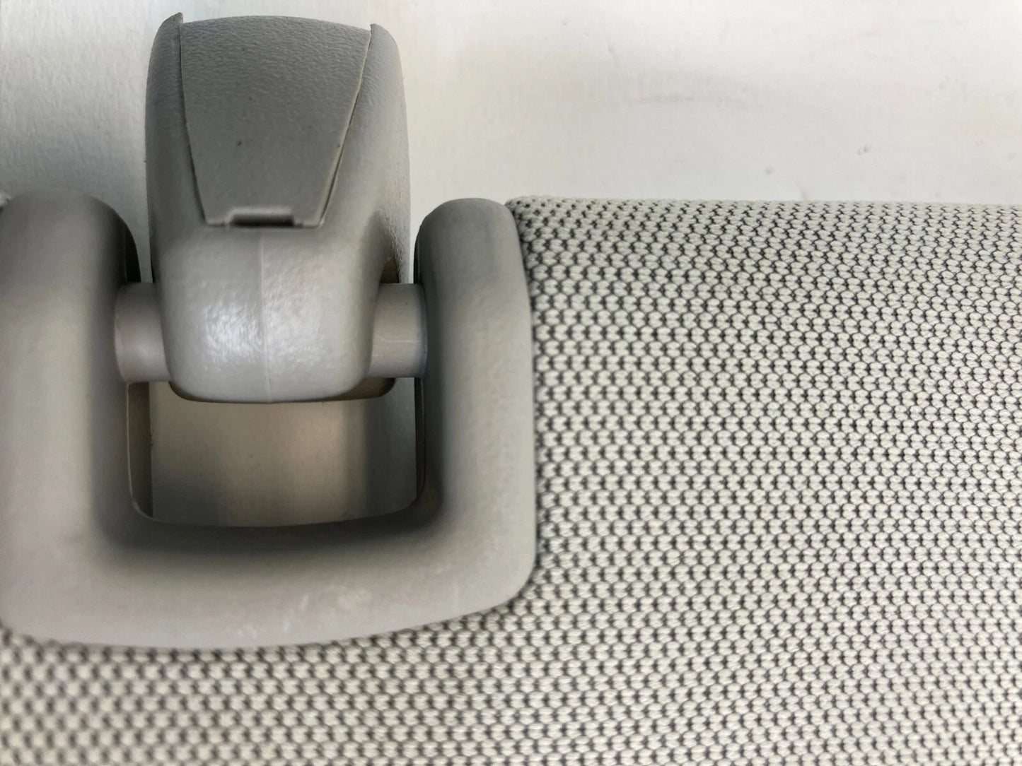 2010-2017 CHEVROLET EQUINOX GMC TERRAIN RIGHT SUNVISOR PASSENGER SUN VISOR GRAY